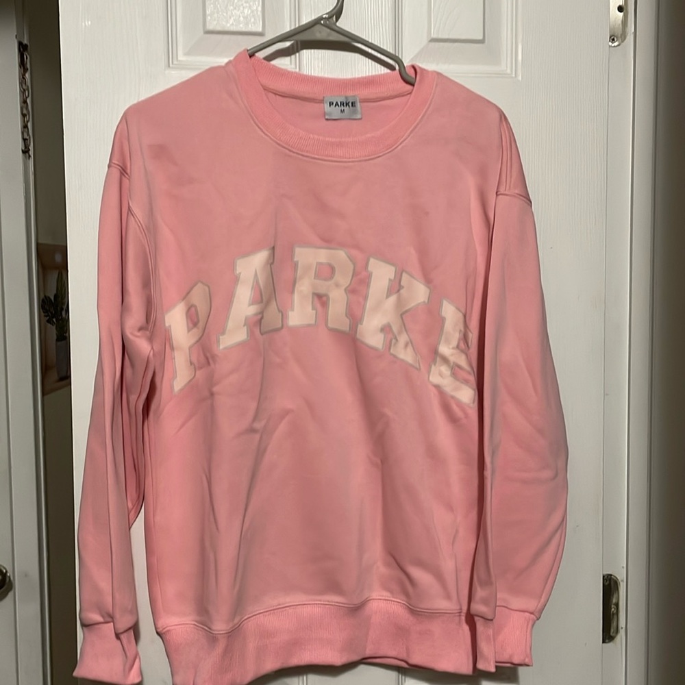 New sweatshirt size medium